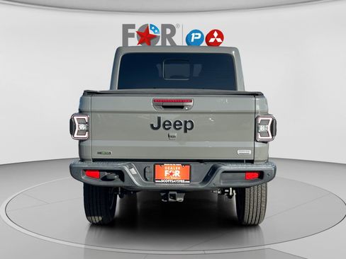 Used 2021 Jeep Gladiator Overland w/ Popular Equipment Package image 40