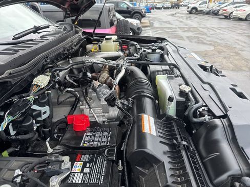 Used 2025 Ford F350 Lariat w/ FX4 Off-Road Package image 42