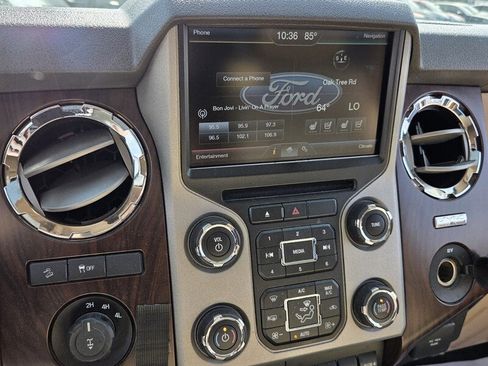 Used 2014 Ford F350 Lariat w/ Lariat Ultimate Package image 21