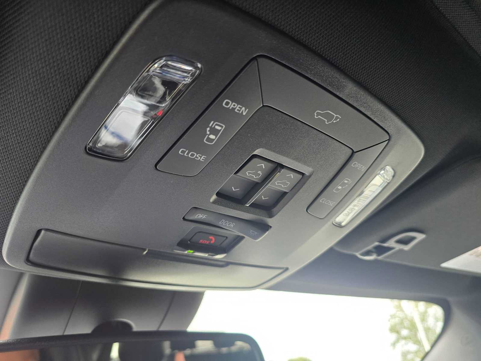 New 2026 Toyota Sienna XLE Woodland Edition AWD/4WD image 35