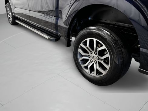 Used 2022 Ford F150 Lariat RWD image 45