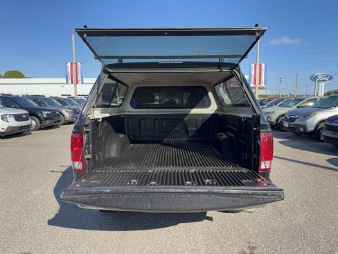 Used 2017 RAM 1500 Classic SLT image 8