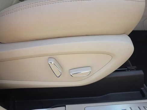 Used 2018 Lincoln MKC Premiere FWD image 42