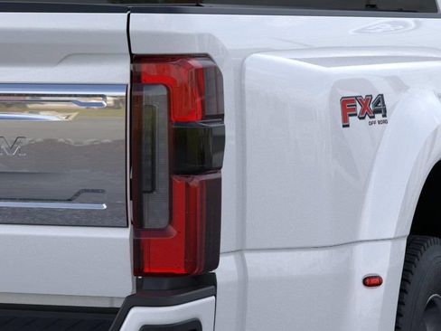 New 2026 Ford F450 Platinum w/ Platinum Plus Package AWD/4WD image 21