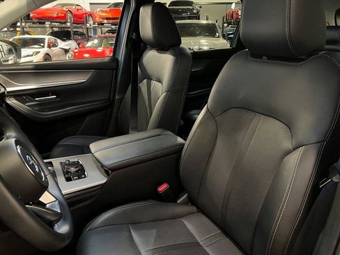 Used 2025 MAZDA CX-70 Plug-In Hybrid w/ Premium Pkg image 9