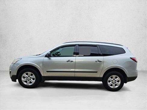 Used 2017 Chevrolet Traverse LS image 8