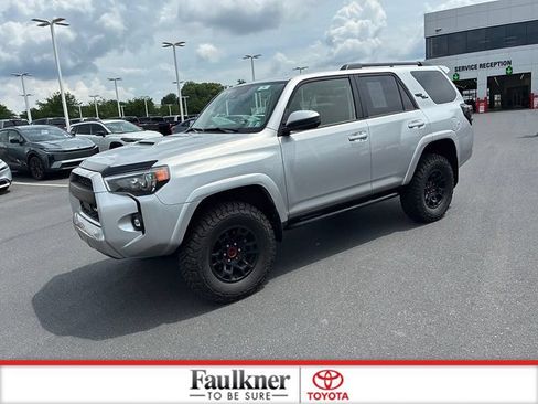 Used 2023 Toyota 4Runner TRD Off-Road AWD/4WD image 15