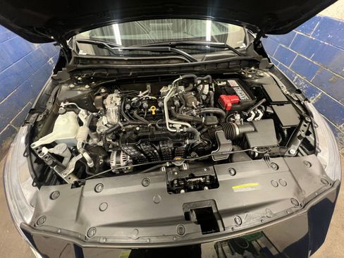 Used 2025 Nissan Altima 2.5 SV FWD image 27