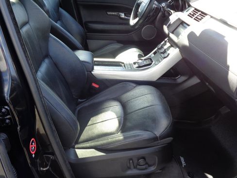 Used 2016 Land Rover Range Rover Evoque SE image 34