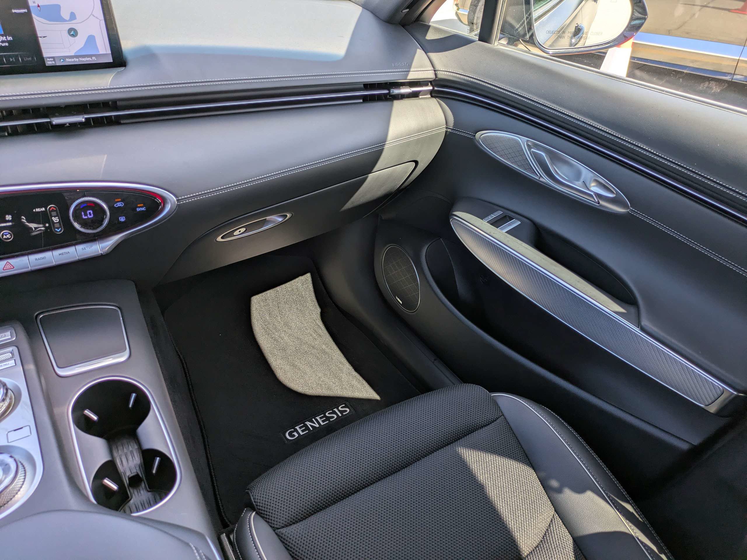 Certified 2023 Genesis GV70 2.5T w/ Sport Prestige Package AWD/4WD image 16