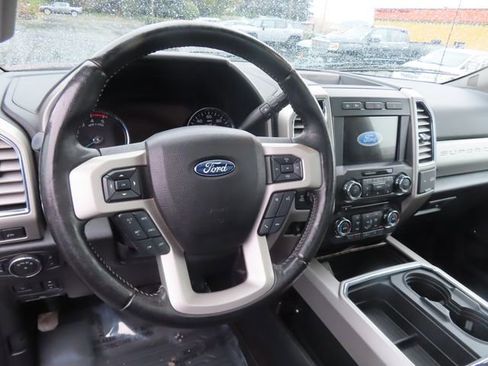 Used 2017 Ford F350 Lariat w/ Lariat Ultimate Package image 16