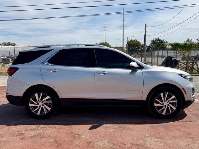 Used 2022 Chevrolet Equinox Premier AWD/4WD image 4