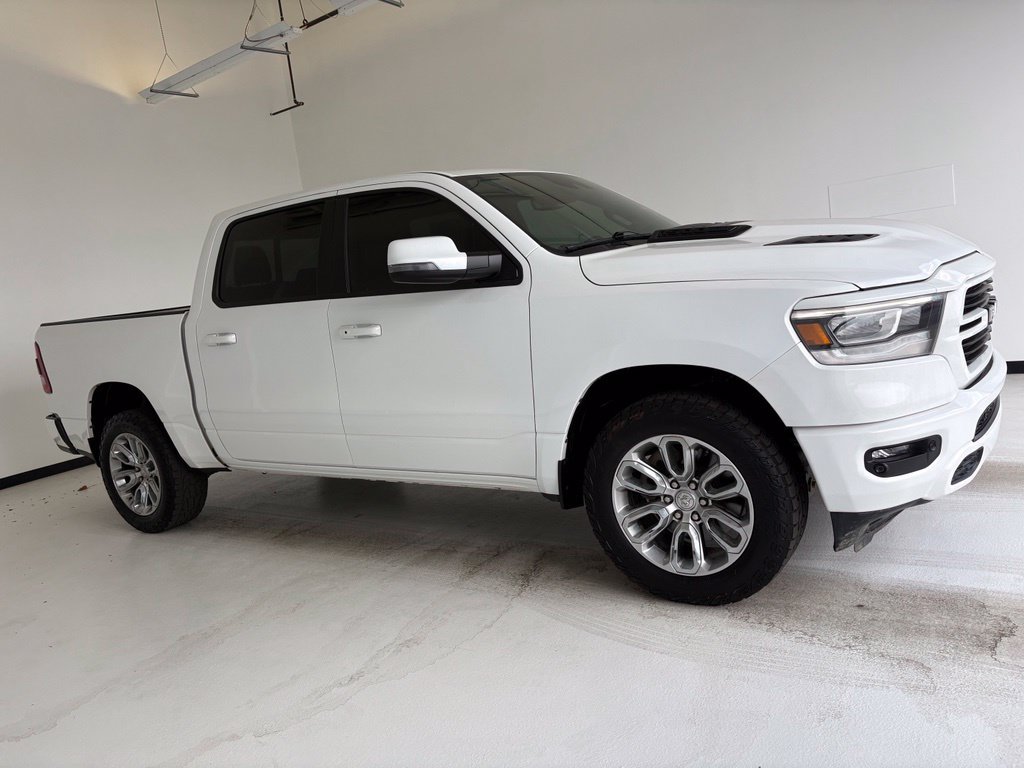 Used 2023 RAM 1500 Laramie AWD/4WD image 1
