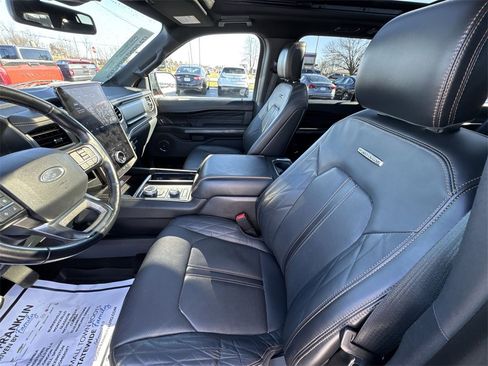 Used 2022 Ford Expedition Max Platinum image 11