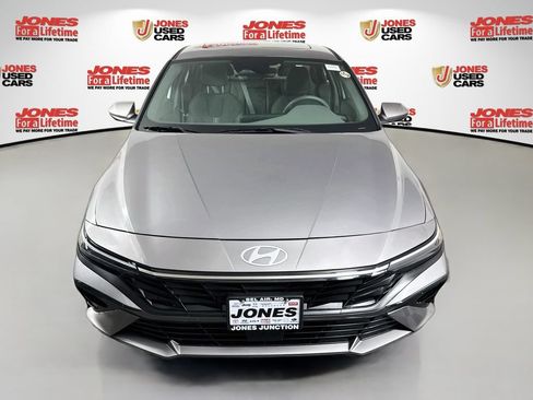 Used 2024 Hyundai Elantra SEL w/ Convenience Package FWD image 14