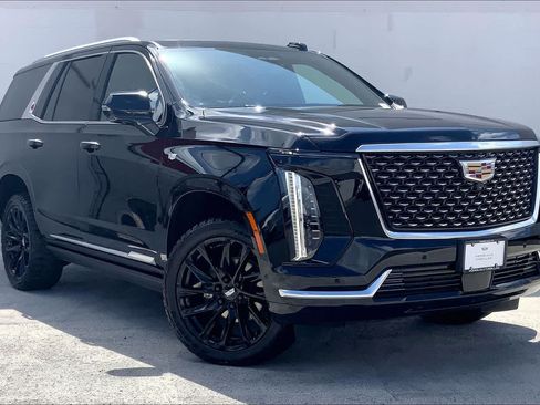 Used 2025 Cadillac Escalade Premium Luxury AWD/4WD image 21