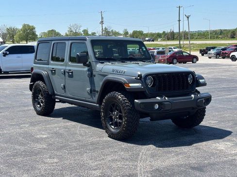 Used 2024 Jeep Wrangler Unlimited Sport AWD/4WD image 7