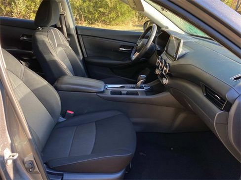 Used 2021 Nissan Sentra SV image 32