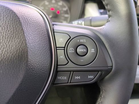 Certified 2025 Toyota Corolla SE image 23