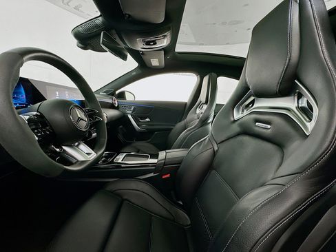 Used 2025 Mercedes-Benz CLA 45 AMG 4MATIC image 21