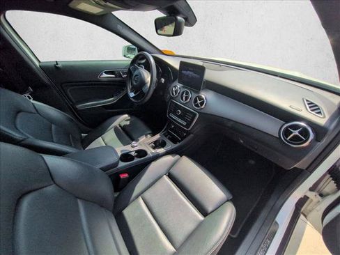 Used 2020 Mercedes-Benz GLA 250 image 19