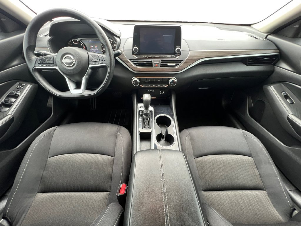 Used 2024 Nissan Altima 2.5 SV FWD image 20