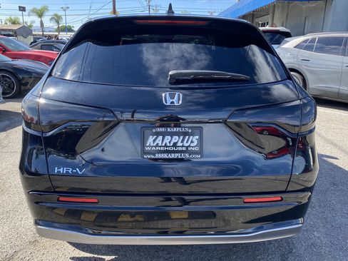 Used 2024 Honda HR-V EX-L image 11
