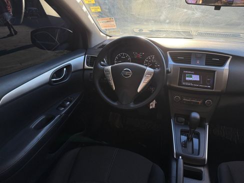 Used 2016 Nissan Sentra S image 22