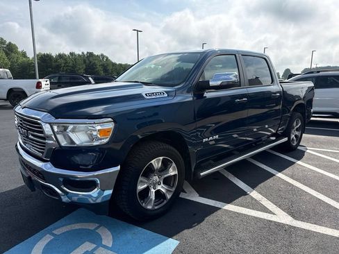 Used 2024 RAM 1500 Laramie AWD/4WD image 4