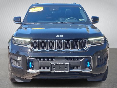 Used 2024 Jeep Grand Cherokee Overland AWD/4WD image 2