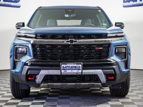 New 2026 Chevrolet Traverse Z71 w/ Enhanced Driving Package image 2