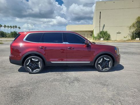Used 2023 Kia Telluride S AWD/4WD image 5
