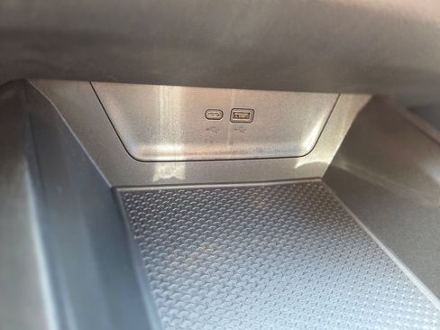 Used 2026 Chevrolet Equinox LT w/ Convenience Package II FWD image 26
