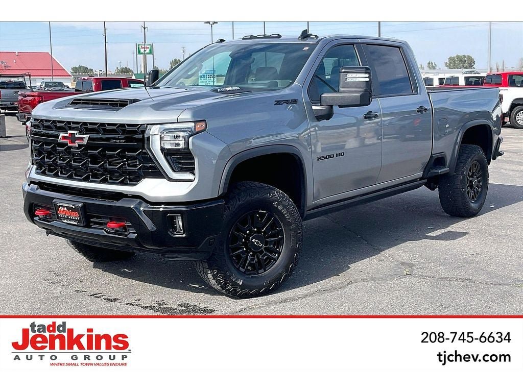 Used 2024 Chevrolet Silverado 2500 ZR2 w/ Technology Package AWD/4WD image 1
