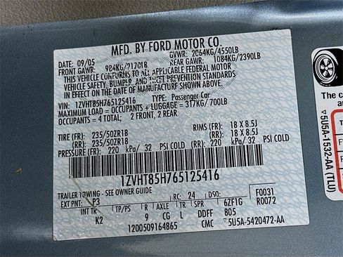 Used 2006 Ford Mustang GT Premium image 34