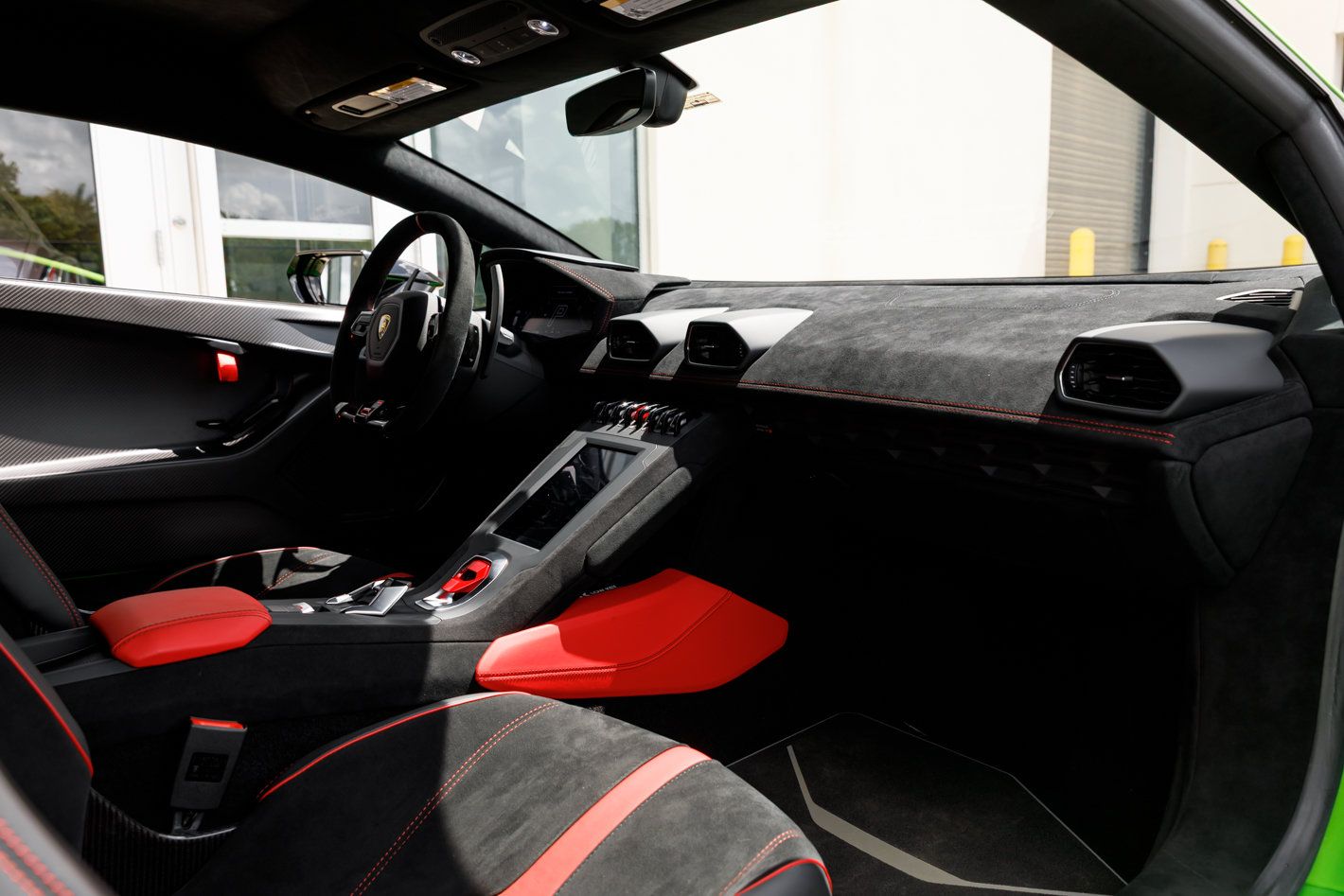 Used 2023 Lamborghini Huracan STO RWD image 46