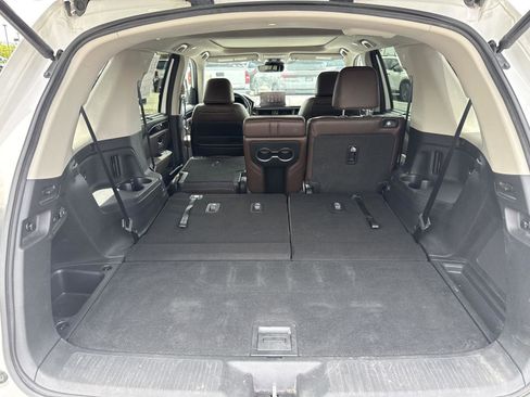 Used 2023 Honda Pilot Elite image 10