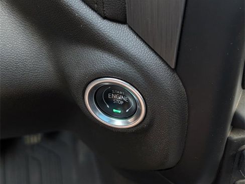 Used 2020 GMC Sierra 3500 Denali w/ Denali Ultimate Package image 16