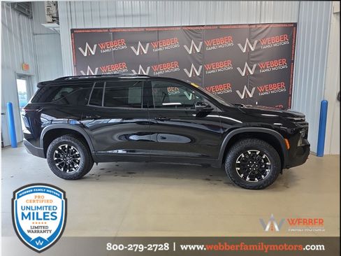 Used 2026 Chevrolet Traverse Z71 w/ Driver Confidence Package AWD/4WD image 3