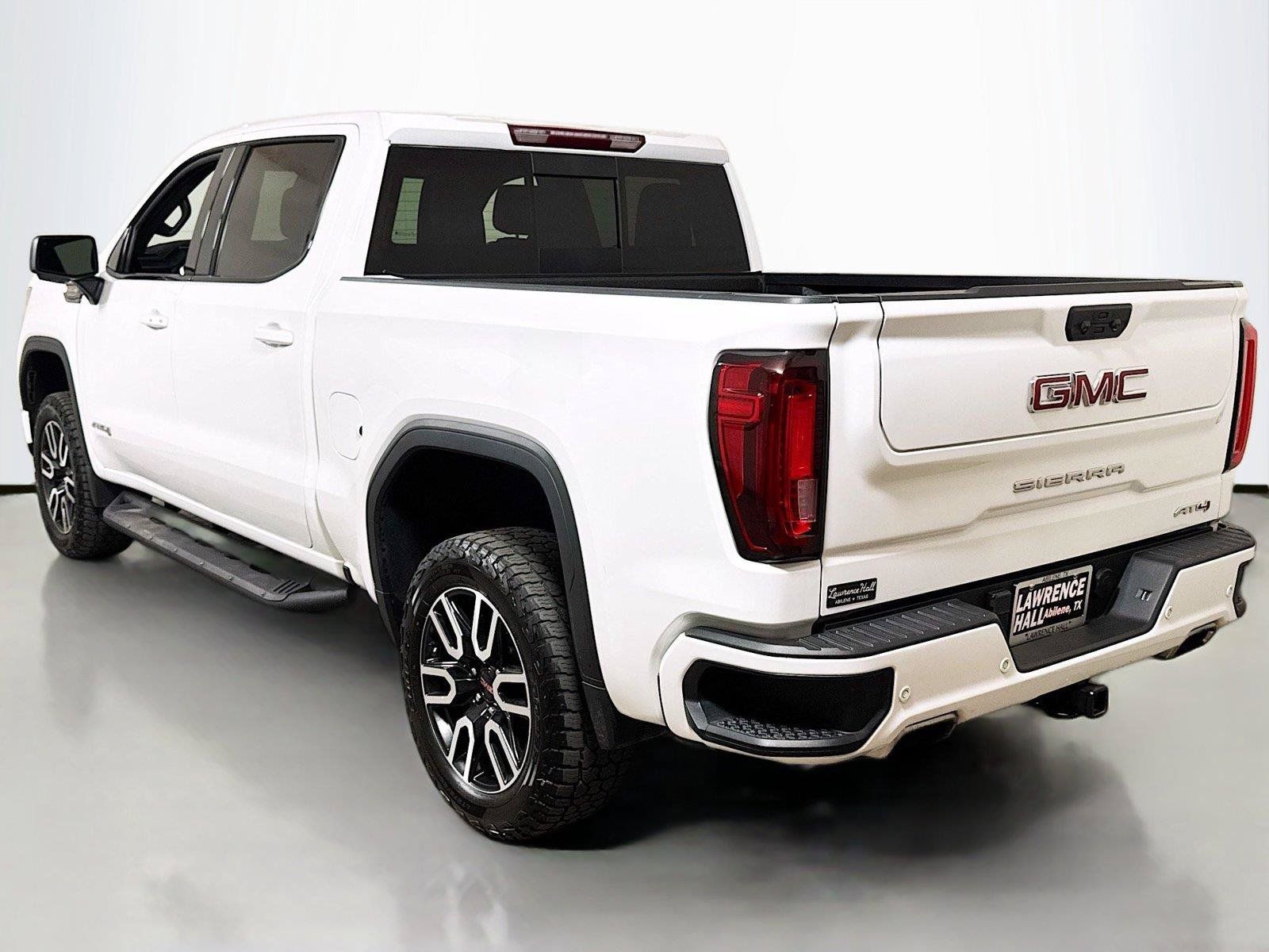 Used 2024 GMC Sierra 1500 AT4 w/ AT4 Preferred Package AWD/4WD image 6