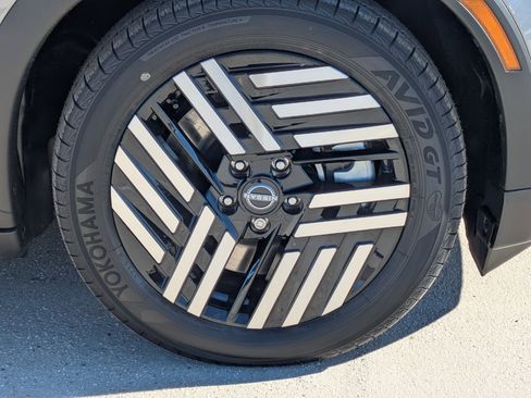 New 2026 Nissan Leaf SV+ image 4