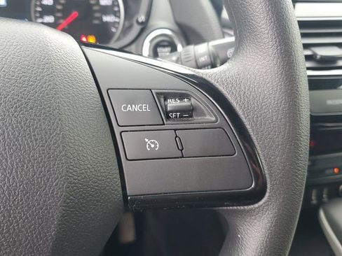 Used 2024 Mitsubishi Eclipse Cross LE image 33