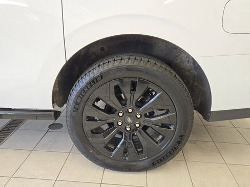 Used 2025 Ford Expedition Max Platinum w/ Stealth Appearance Package AWD/4WD image 13