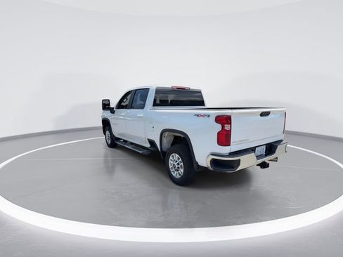 Used 2025 Chevrolet Silverado 2500 LT w/ Convenience Package AWD/4WD image 6
