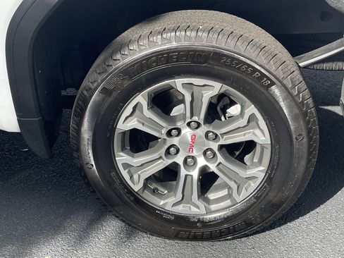 Used 2026 GMC Sierra 1500 SLT AWD/4WD image 36