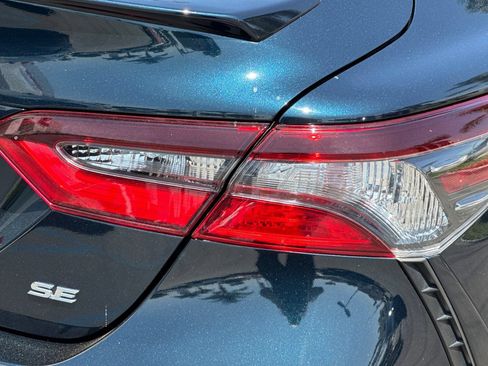 Used 2021 Toyota Camry SE FWD image 33