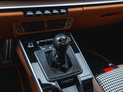 Used 2023 Porsche 911 Sport Classic RWD image 79