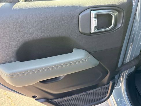 New 2026 Jeep Gladiator Mojave image 10