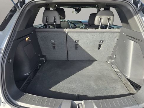 Used 2024 Chevrolet TrailBlazer RS w/ Driver Confidence Package image 27