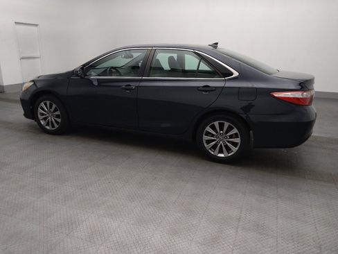 Used 2016 Toyota Camry XLE w/ Moonroof Package image 3